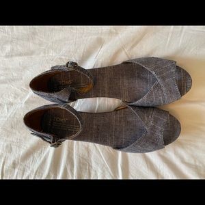 TOMS sandal wedges